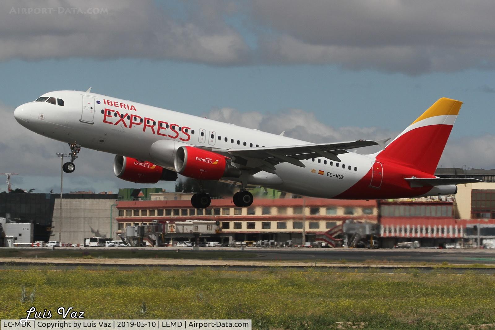 EC-MUK, 2007 Airbus A320-214 C/N 3293, Iberia
