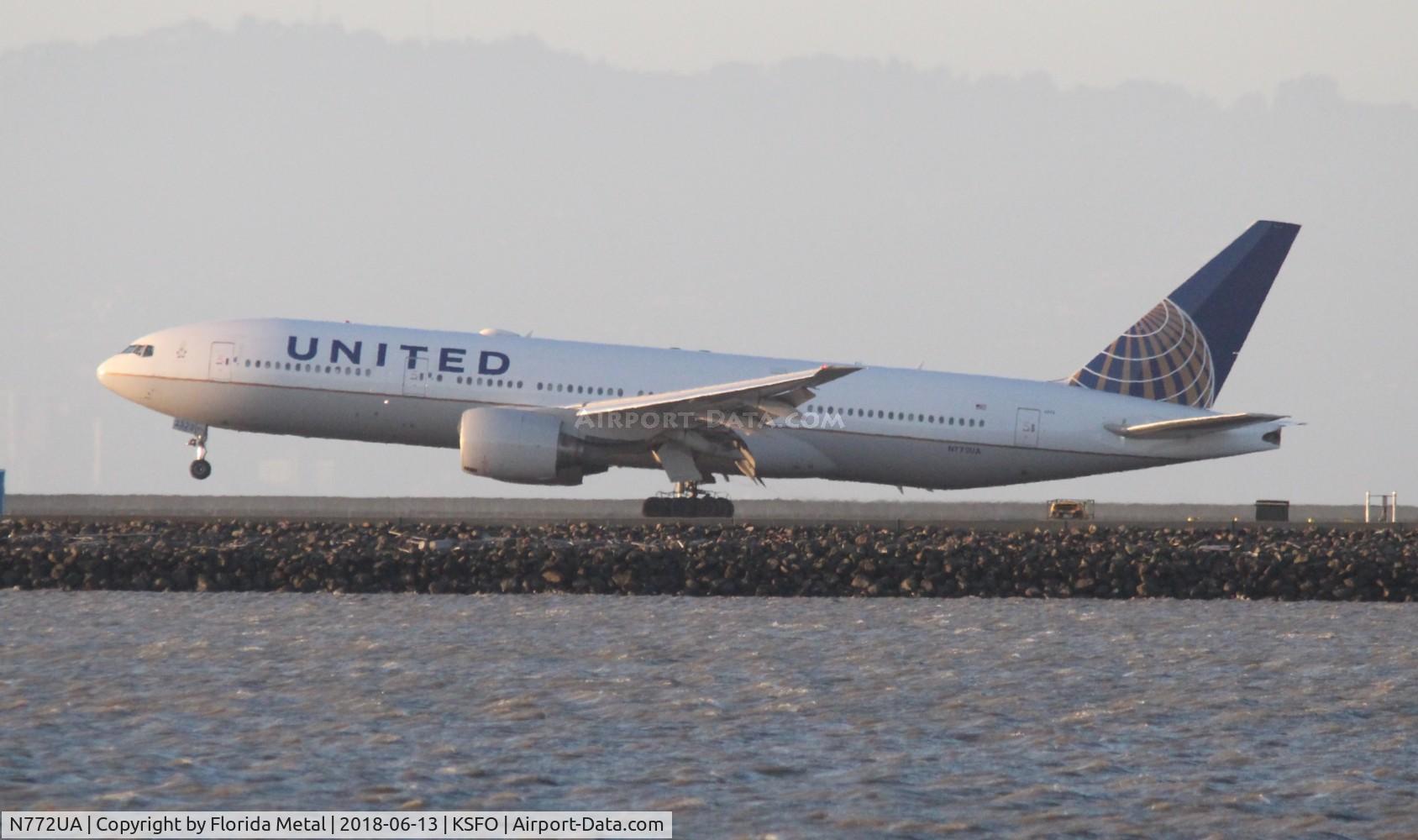 N772UA, 1995 Boeing 777-222 C/N 26930, SFO spotting 2018