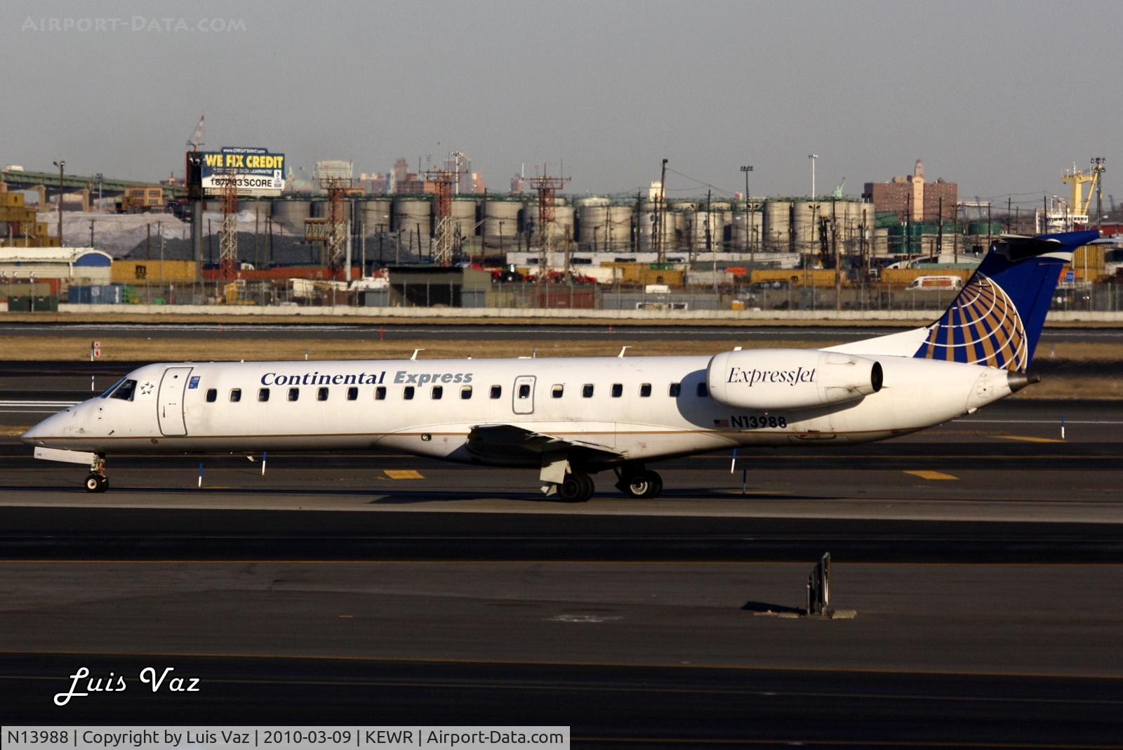 N13988, 2000 Embraer ERJ-145LR (EMB-145LR) C/N 145265, Continental Express