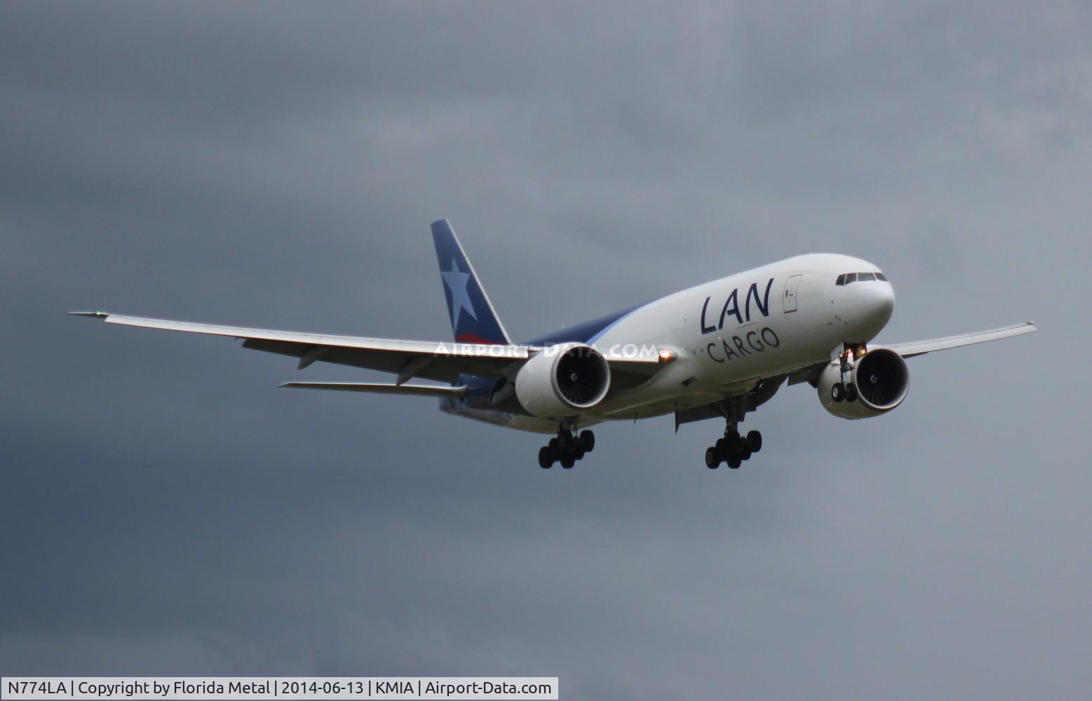 N774LA, 2009 Boeing 777-F6N C/N 37710, MIA spotting 2014