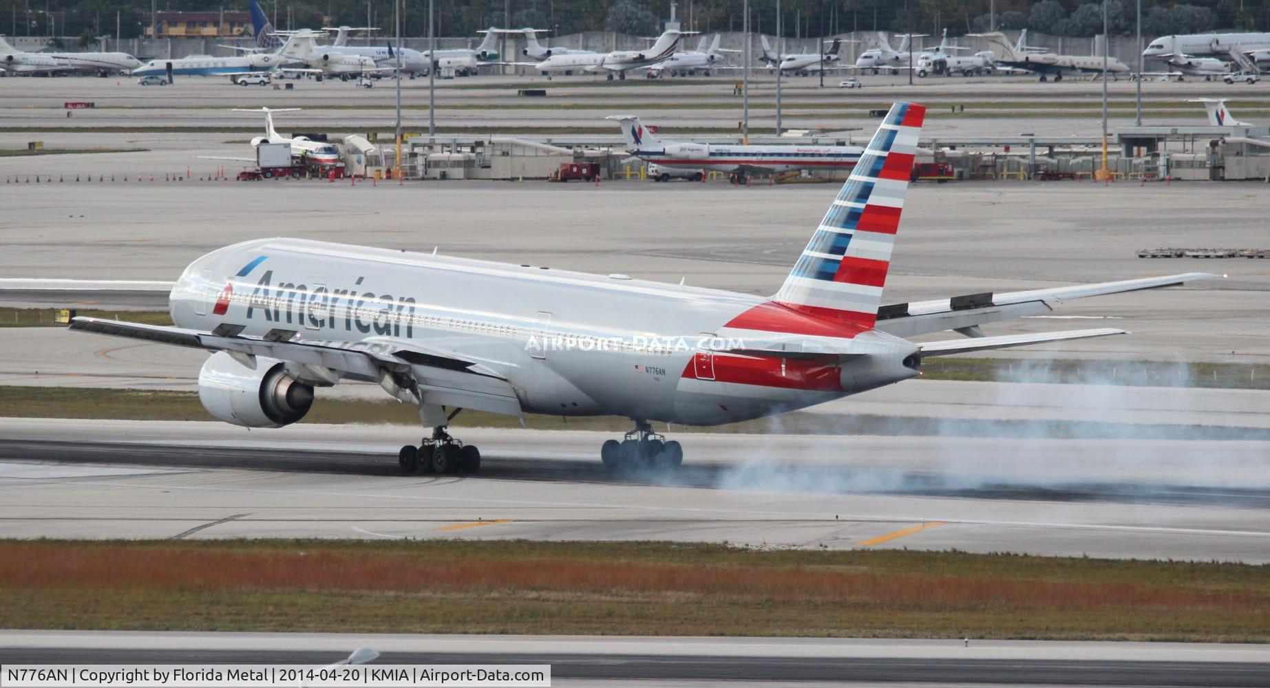 N776AN, 1999 Boeing 777-223 C/N 29582, MIA spotting 2014