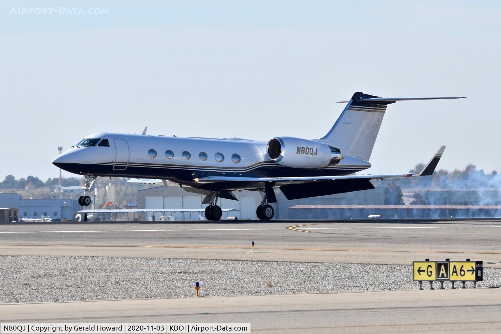 N80QJ, 1998 Gulfstream Aerospace G-IV C/N 1333, Landing 10L.