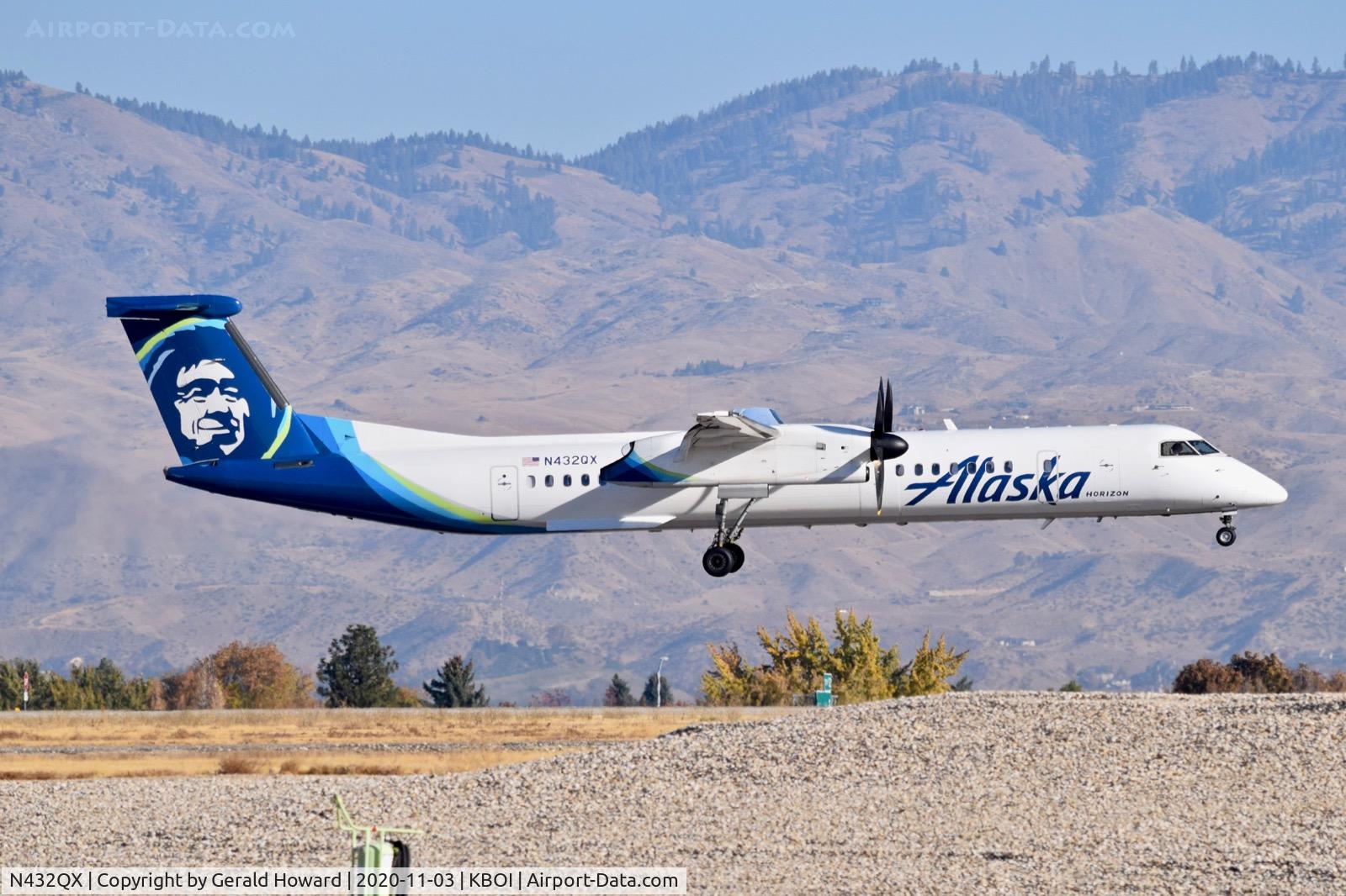 N432QX, 2007 De Havilland Canada DHC-8-402Q Dash 8 Dash 8 C/N 4166, Landing 10R.