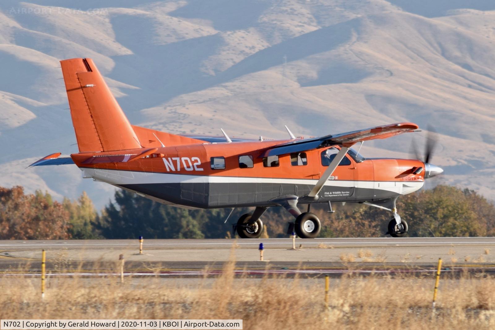 N702, 2010 Quest Kodiak 100 C/N 100-0035, On RWY 10R.
