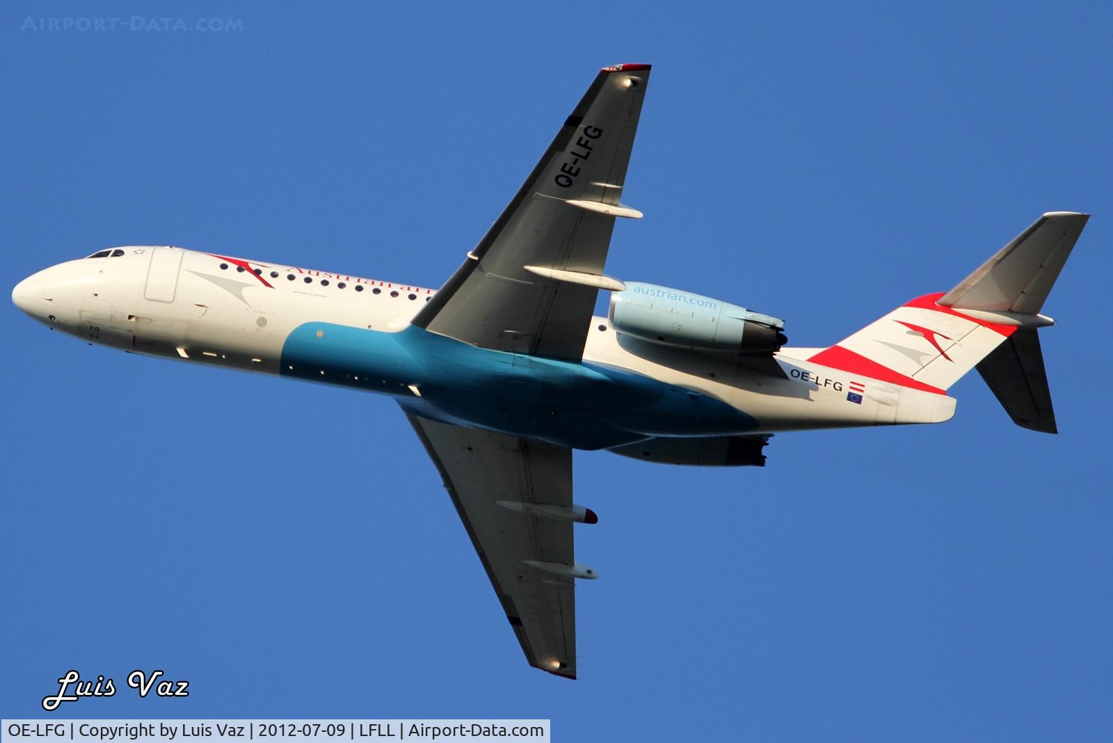 OE-LFG, 1995 Fokker 70 (F-28-0070) C/N 11549, Austrian Arrows