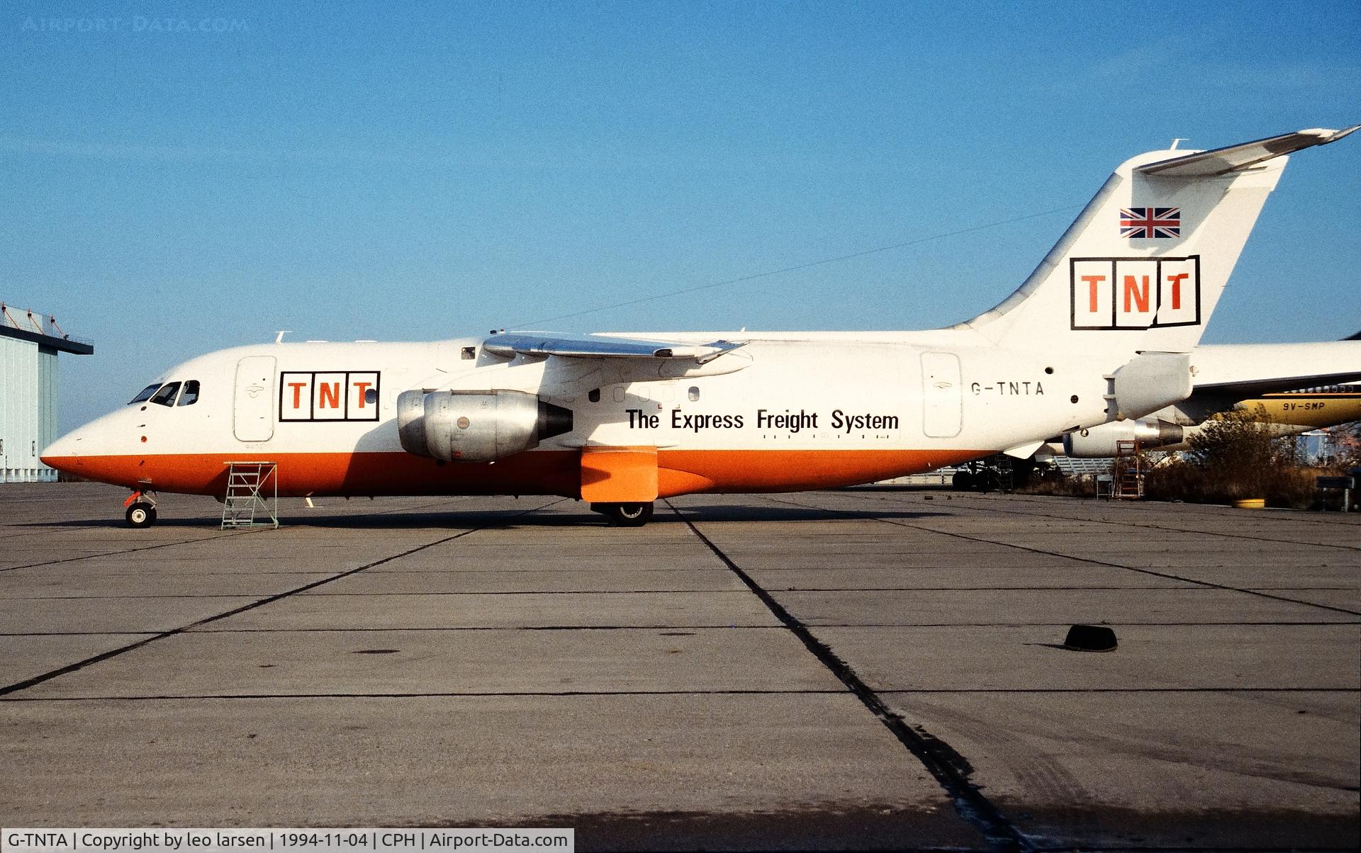 G-TNTA, 1986 British Aerospace BAe.146-200QT Quiet Trader Quiet Trader C/N E2056, Copenhagen 4.11.1994