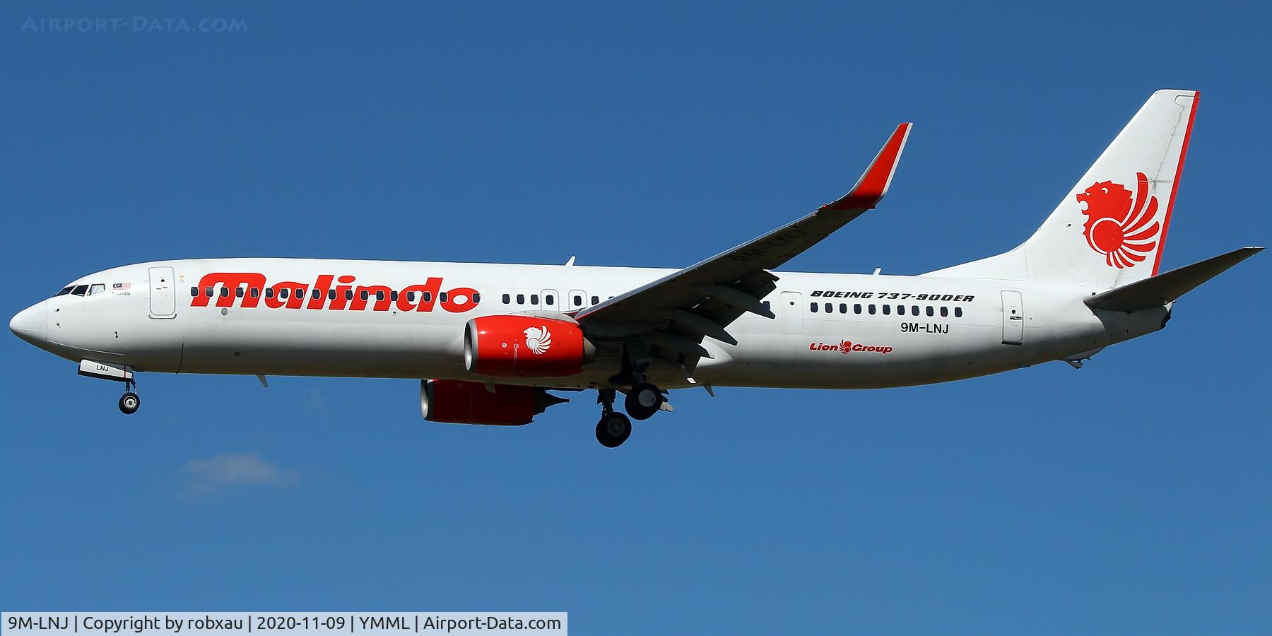 9M-LNJ, 2013 Boeing 737-9GPER C/N 38690, In lovely afternoon sun, 9M-LNJ is seen on short final for Melbourne's runway 34