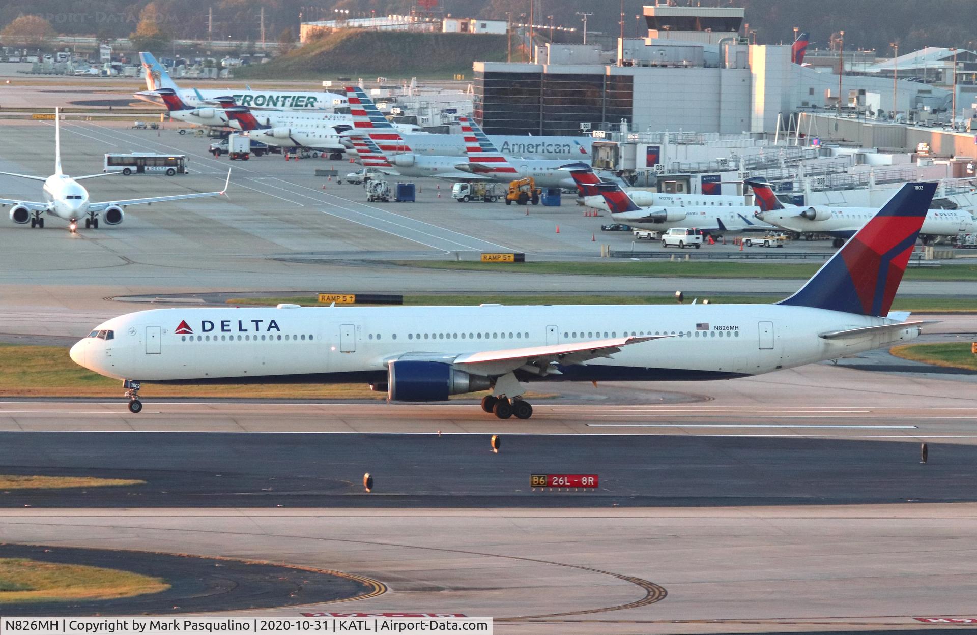 N826MH, 1999 Boeing 767-432/ER C/N 29713, Boeing 767-432/ER
