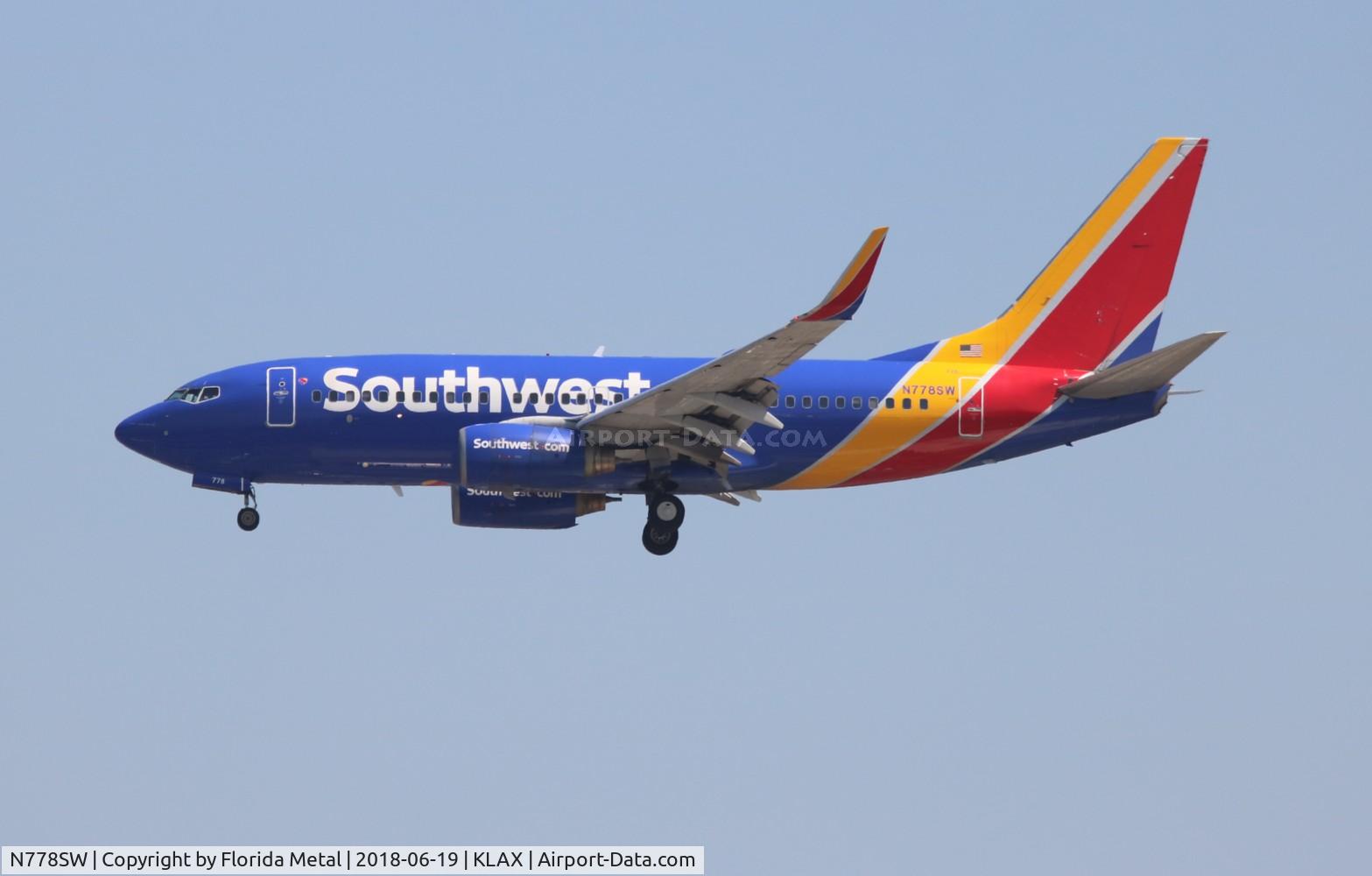 N778SW, 2000 Boeing 737-7H4 C/N 27883, LAX spotting 2018