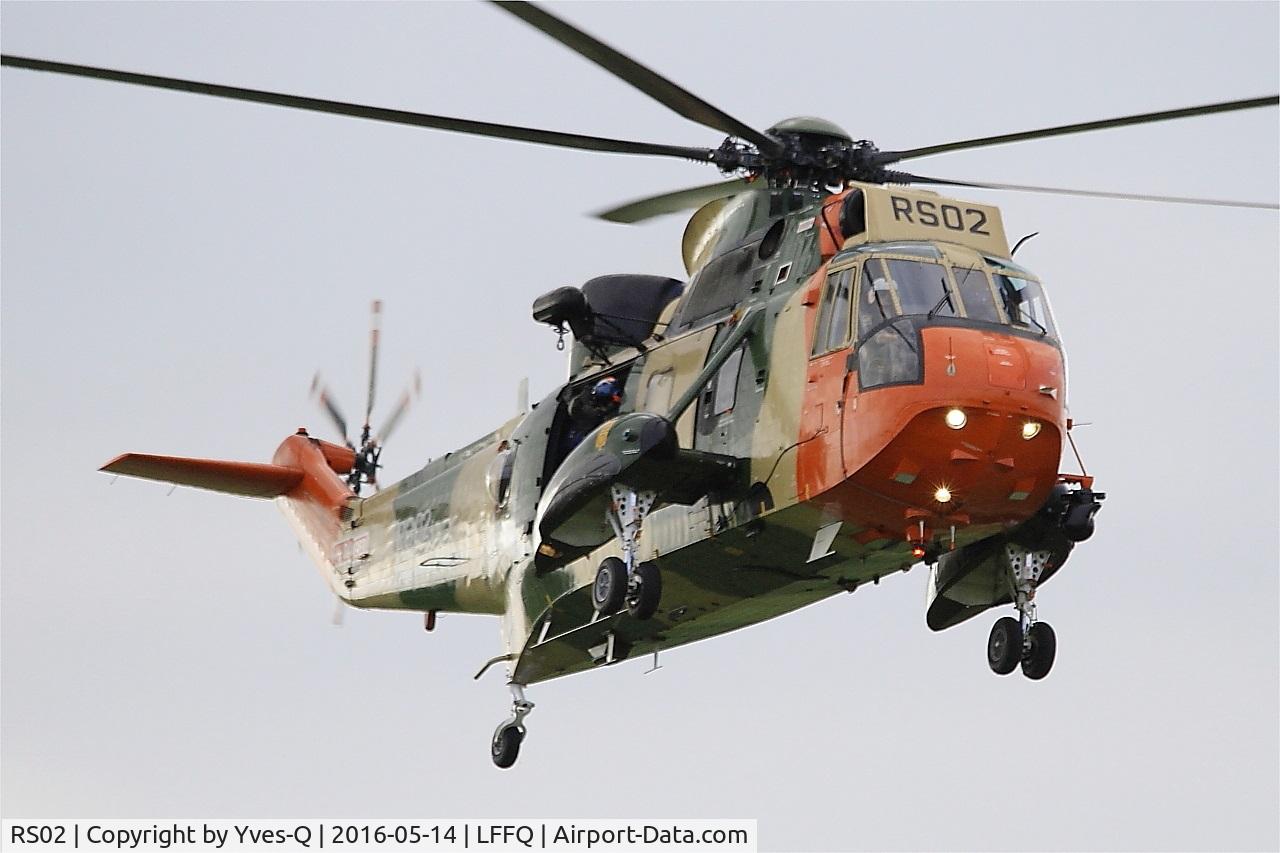 RS02, 1976 Westland Sea King Mk.48 C/N WA832, Westland Sea King Mk.48, On display, La Ferté-Alais airfield (LFFQ) Air show 2016