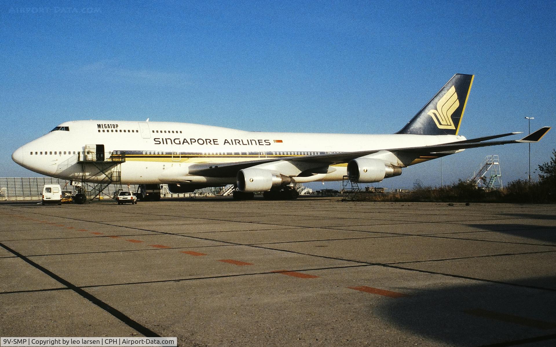 9V-SMP, 2017 Airbus A350-941 C/N 122, Copenhagen 4.11.1994