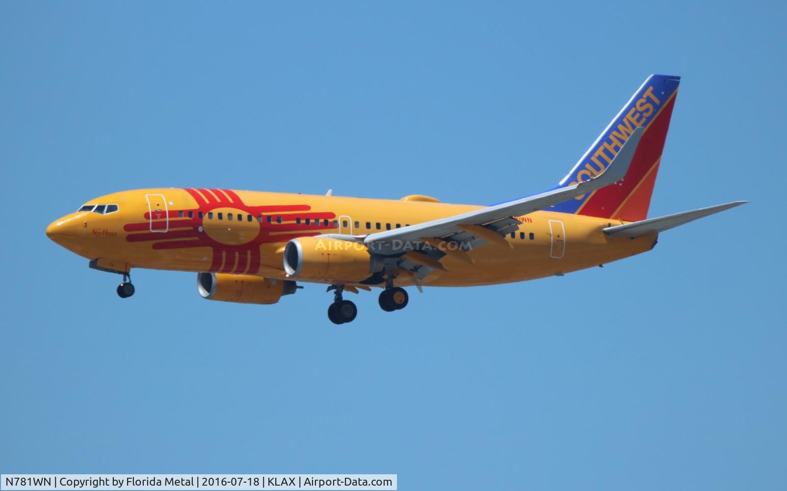 N781WN, 2000 Boeing 737-7H4 C/N 30601, LAX spotting 2016