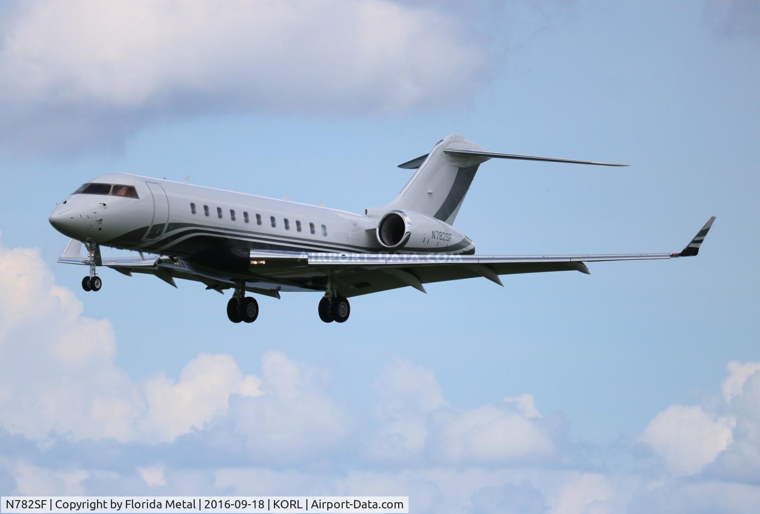 N782SF, Bombardier BD-700-1A10 Global 5000 C/N 9392, ORL spotting 2016
