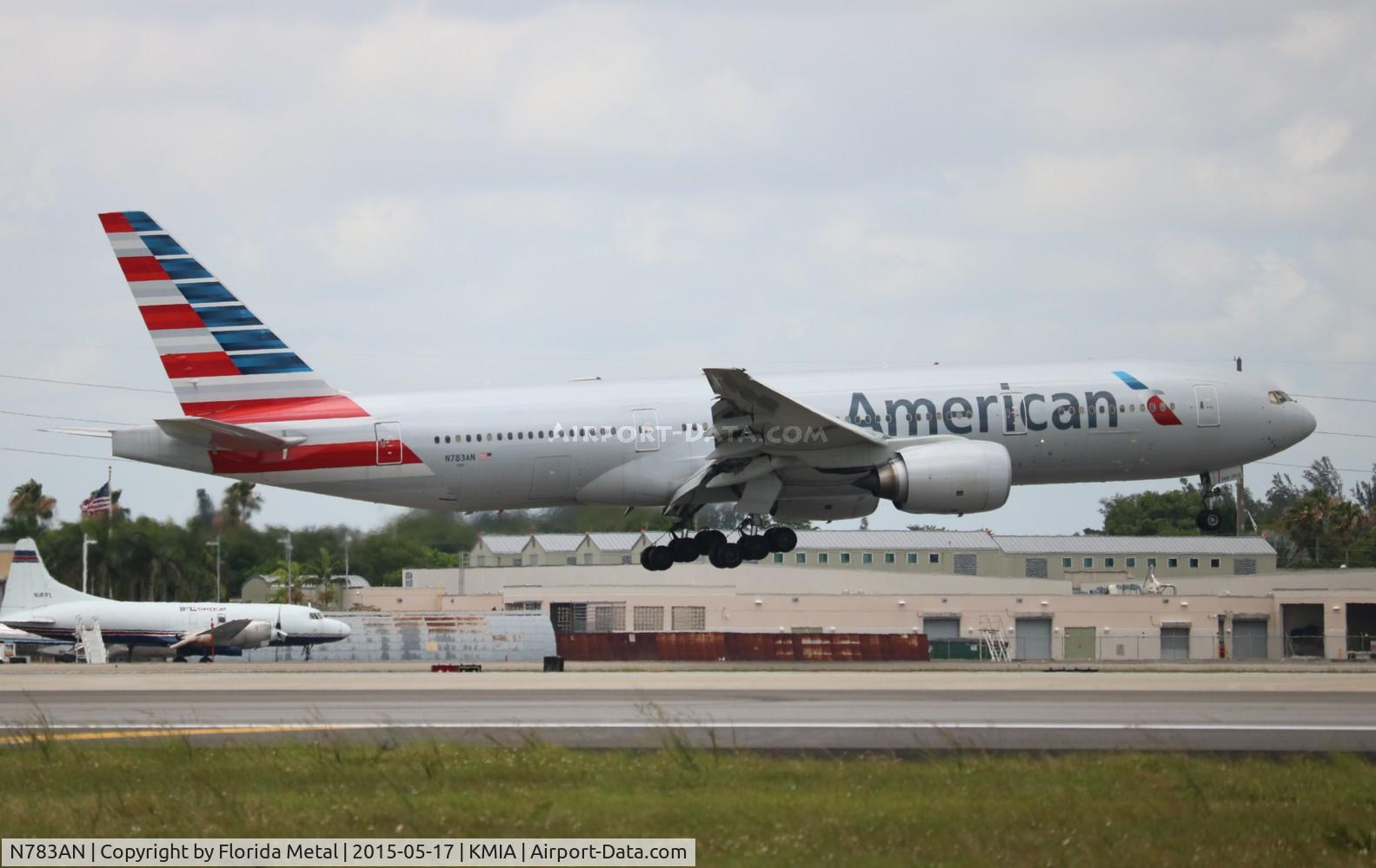 N783AN, 2000 Boeing 777-223 C/N 30004, MIA spotting 2015