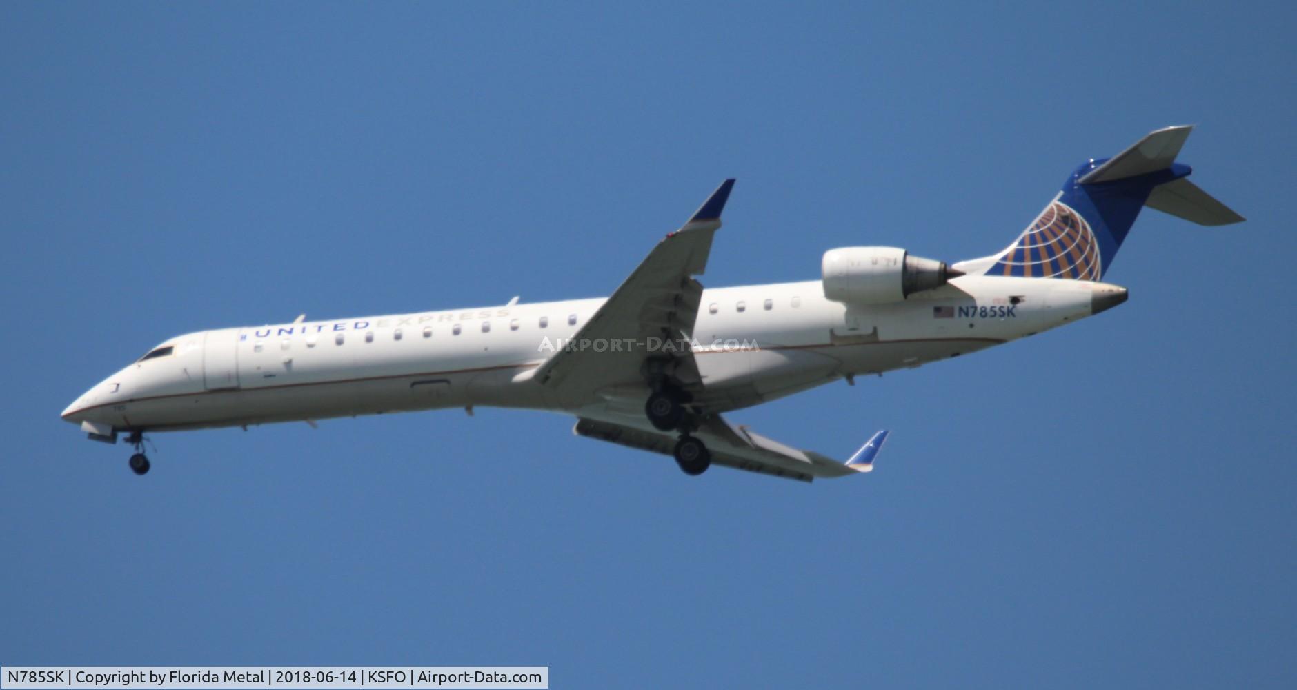 N785SK, 2009 Bombardier CRJ-700 (CL-600-2C10) Regional Jet C/N 10285, SFO spotting 2018