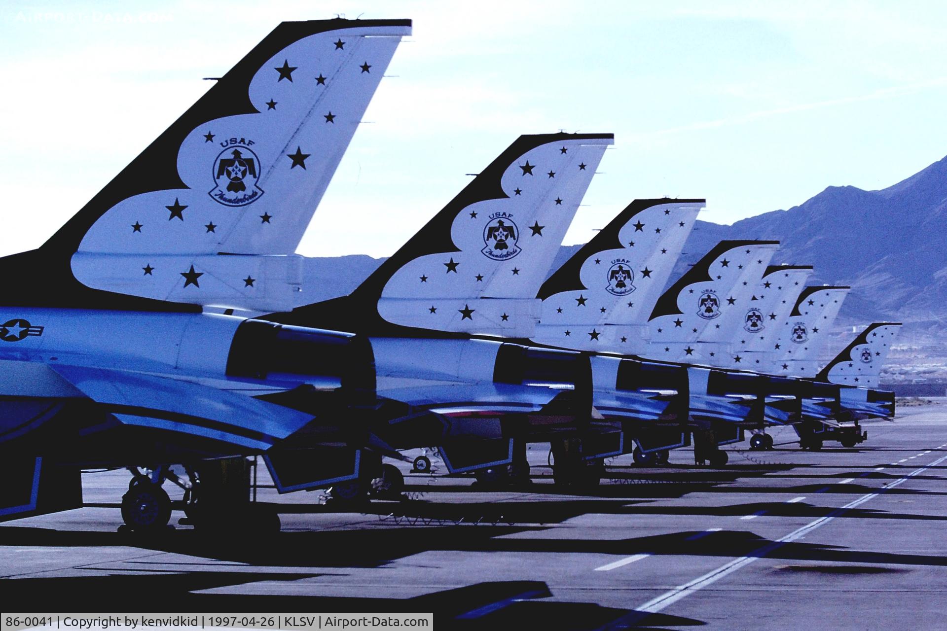 86-0041, 1986 General Dynamics F-16D Fighting Falcon C/N 5D-45, At the 1997 Golden Air Tattoo, Nellis.