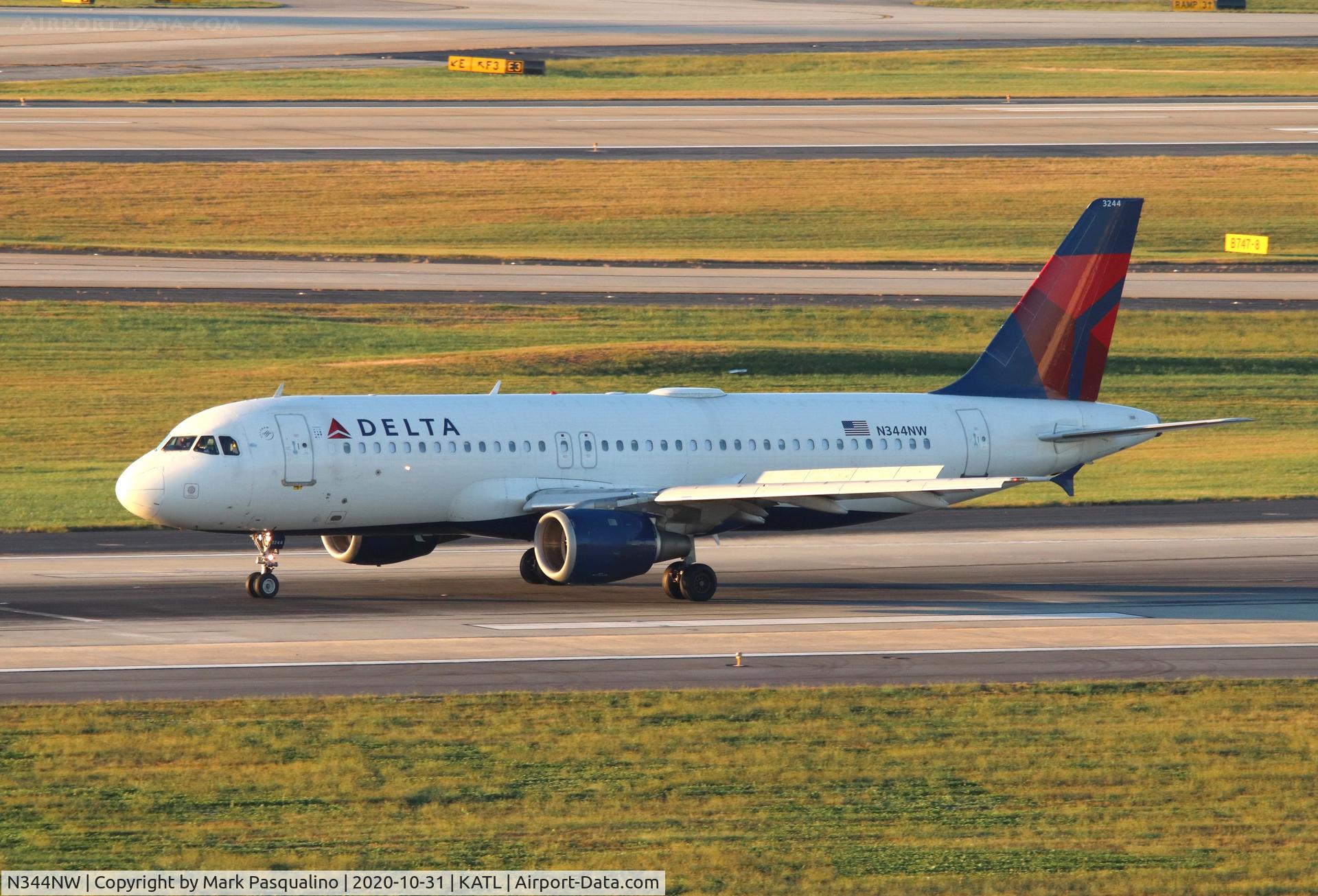 N344NW, 1993 Airbus A320-212 C/N 388, Airbus A320-212