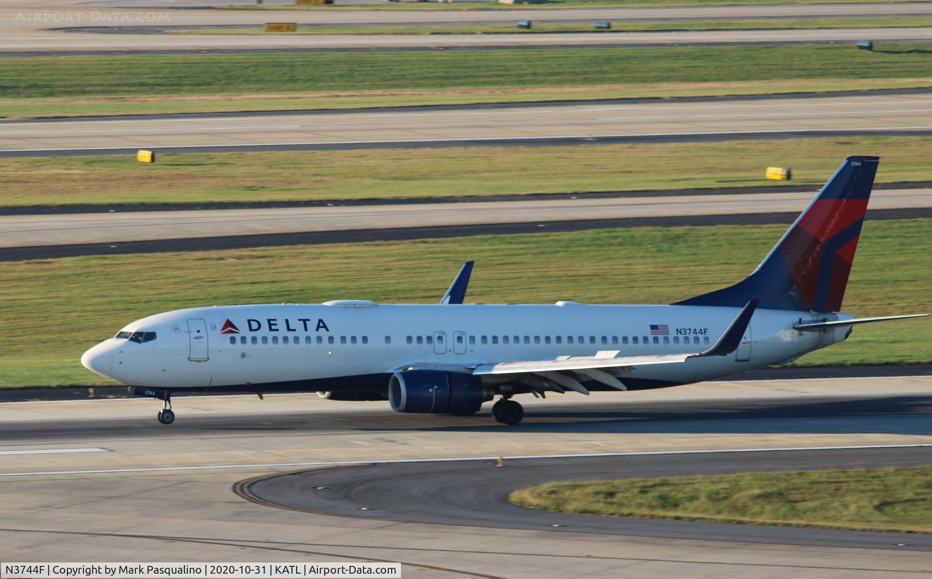 N3744F, 2001 Boeing 737-832 C/N 30837, Boeing 737-832