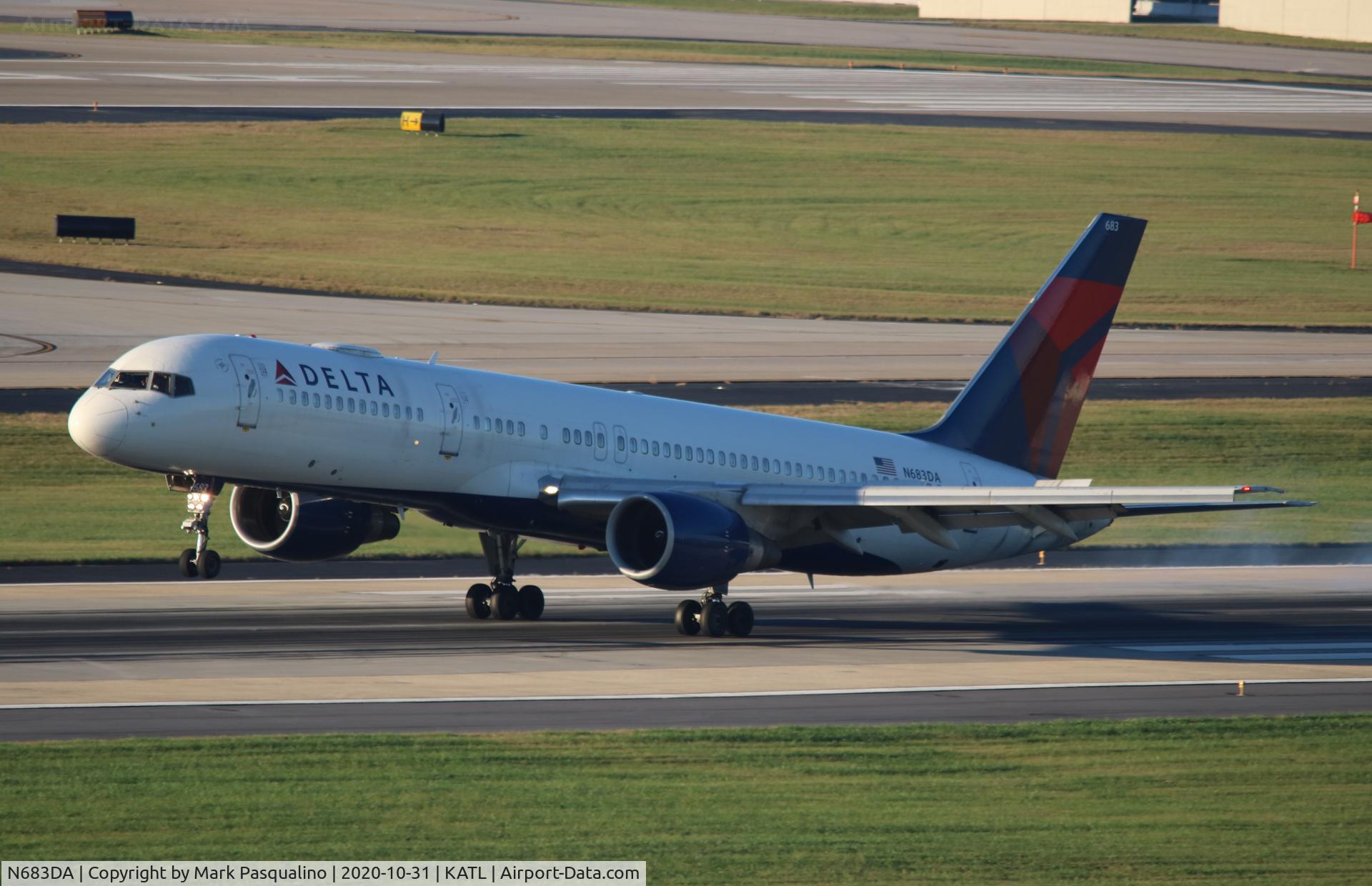 N683DA, 1993 Boeing 757-232 C/N 27103, Boeing 757-232
