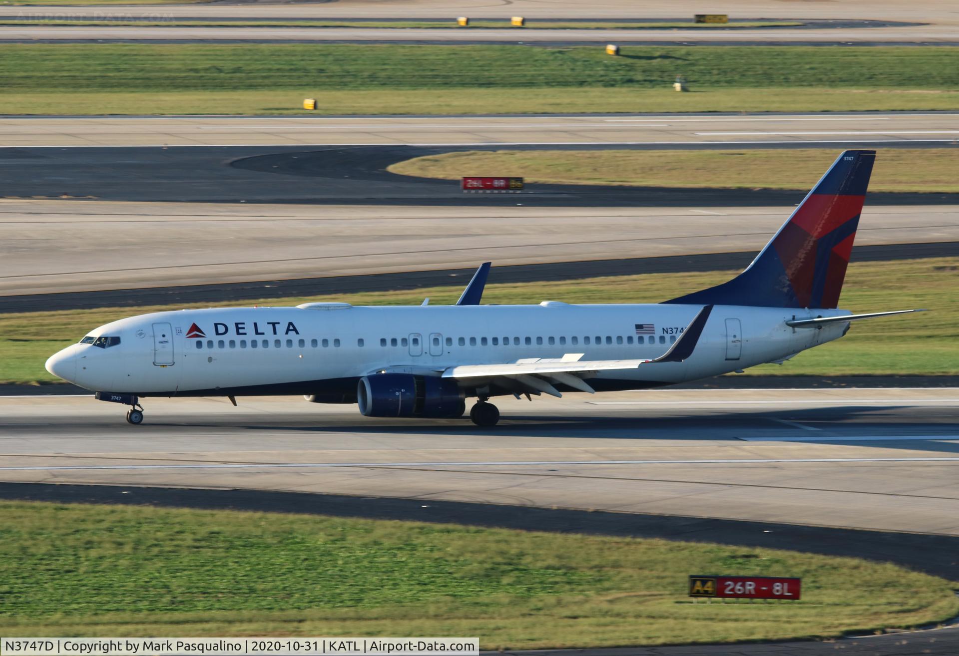 N3747D, 2001 Boeing 737-832 C/N 32374, Boeing 737-832