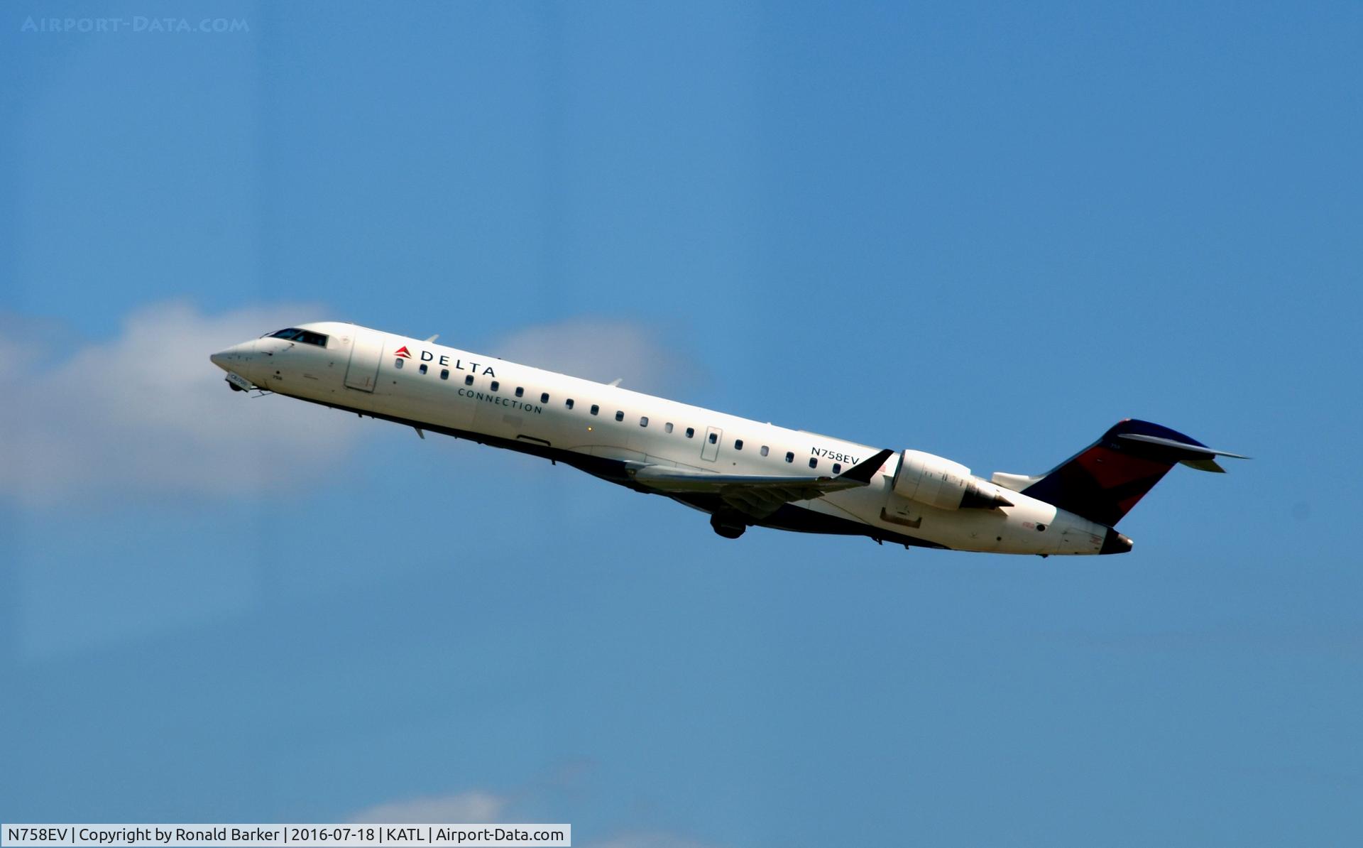 N758EV, 2005 Bombardier CRJ-700 (CL-600-2C10) Regional Jet C/N 10210, Takeoff Atlanta
