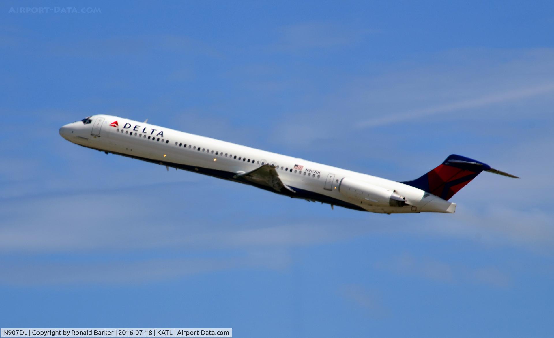 N907DL, 1987 McDonnell Douglas MD-88 C/N 49538, Takeoff Atlanta