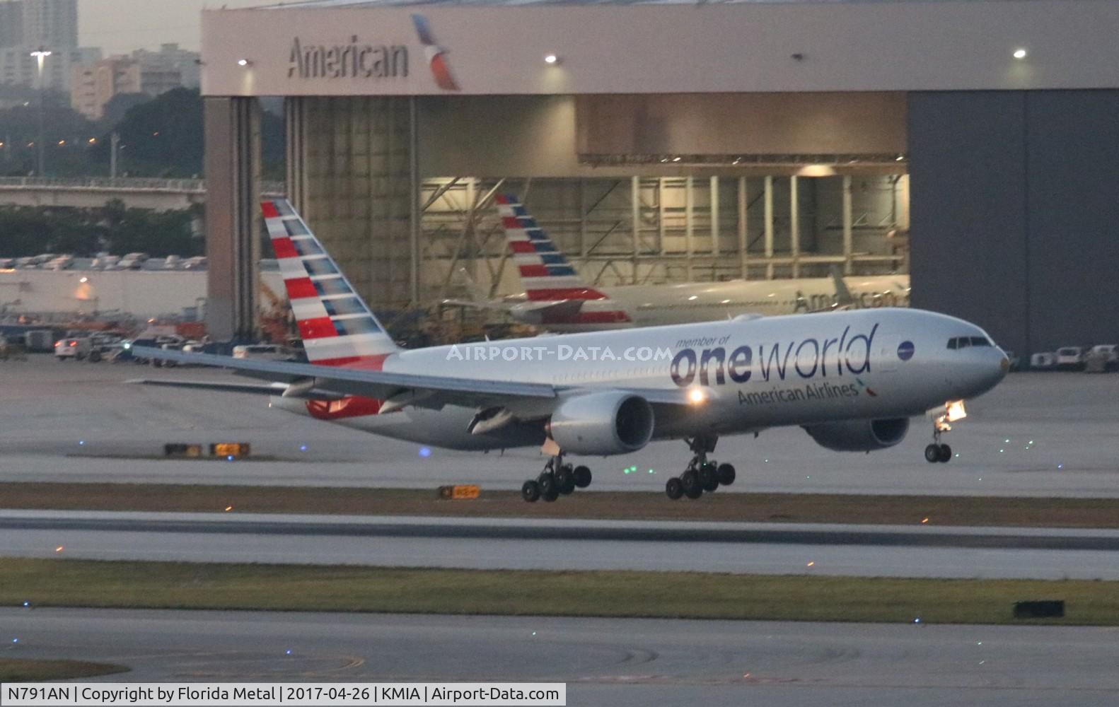 N791AN, 2000 Boeing 777-223/ER C/N 30254, MIA spotting 2017