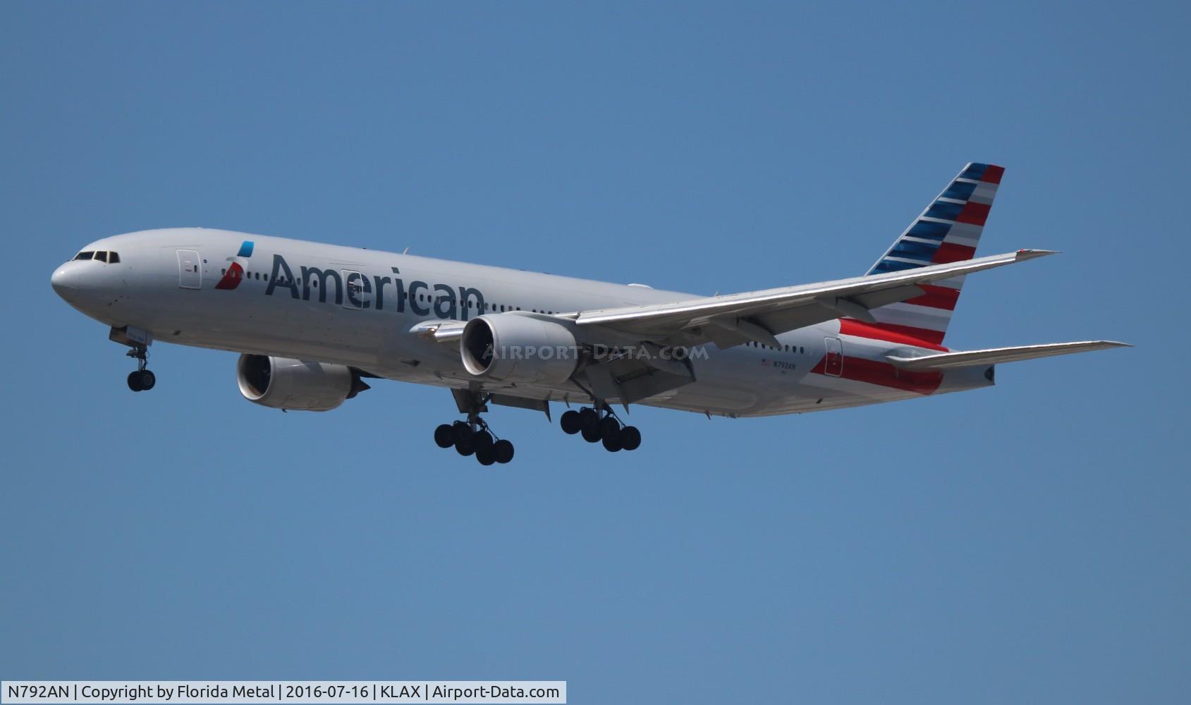 N792AN, 2000 Boeing 777-223 C/N 30253, LAX spotting 2016