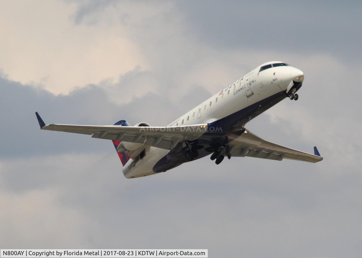 N800AY, 2004 Bombardier CRJ-200ER (CL-600-2B19) C/N 8000, DTW spotting 2017