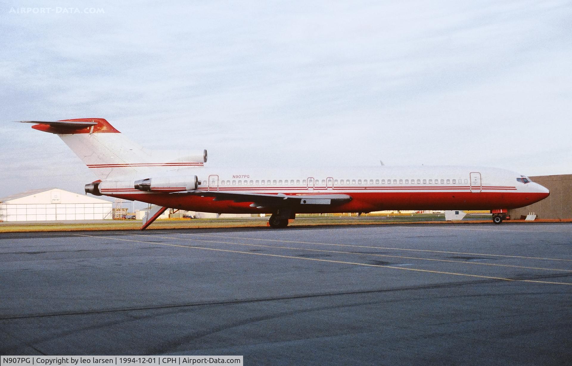 N907PG, 1981 Boeing 727-2B7 C/N 22164, Copenhagen 1.12.1994