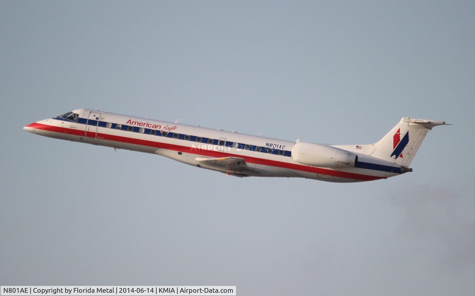 N801AE, 2001 Embraer ERJ-140LR (EMB-135KL) C/N 145469, MIA spotting 2014