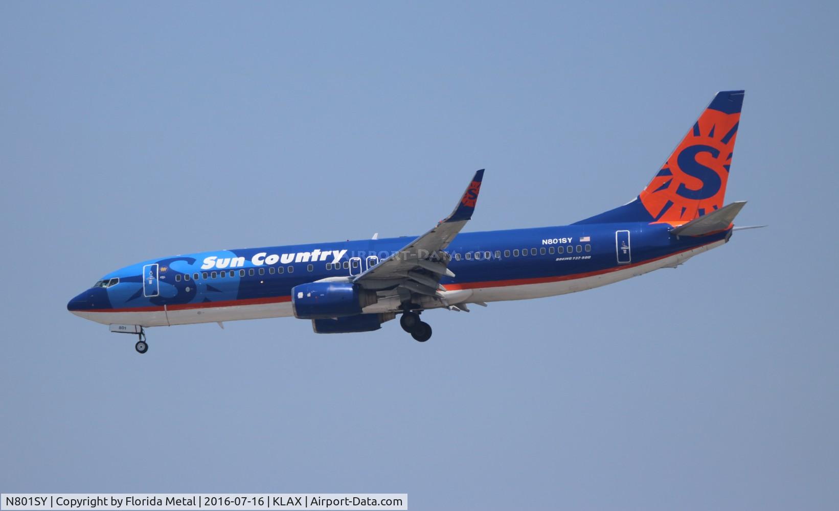 N801SY, 2001 Boeing 737-8Q8 C/N 30332, LAX spotting 2016