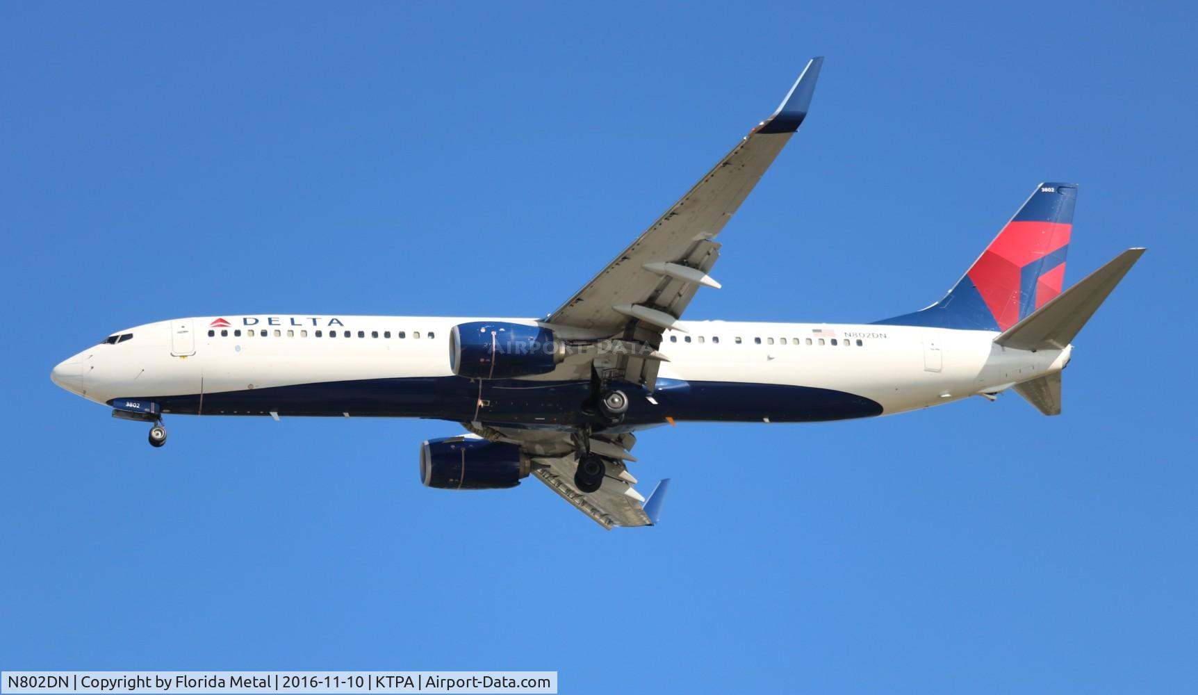 N802DN, 2013 Boeing 737-932/ER C/N 31917, TPA spotting 2016