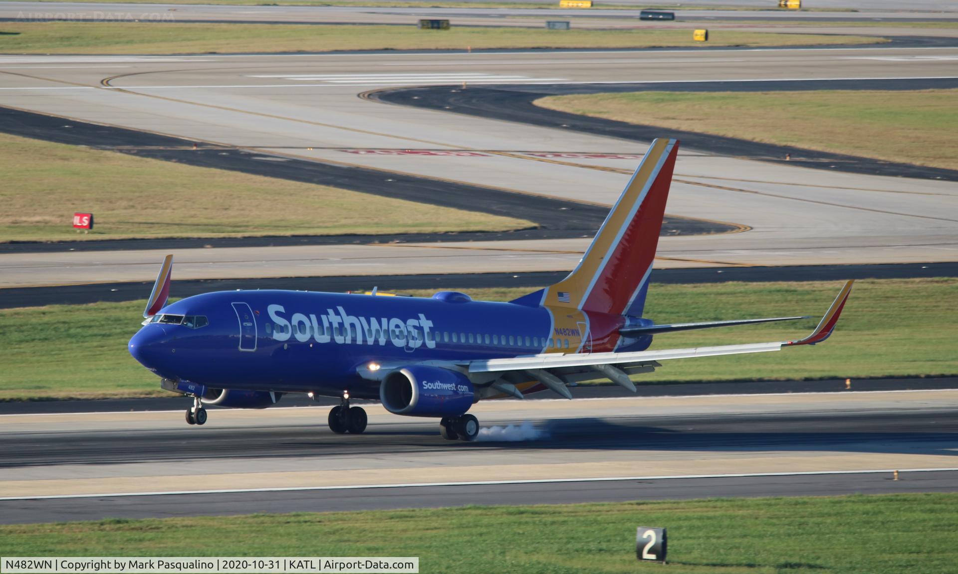N482WN, 2004 Boeing 737-7H4 C/N 29852, Boeing 737-7H4