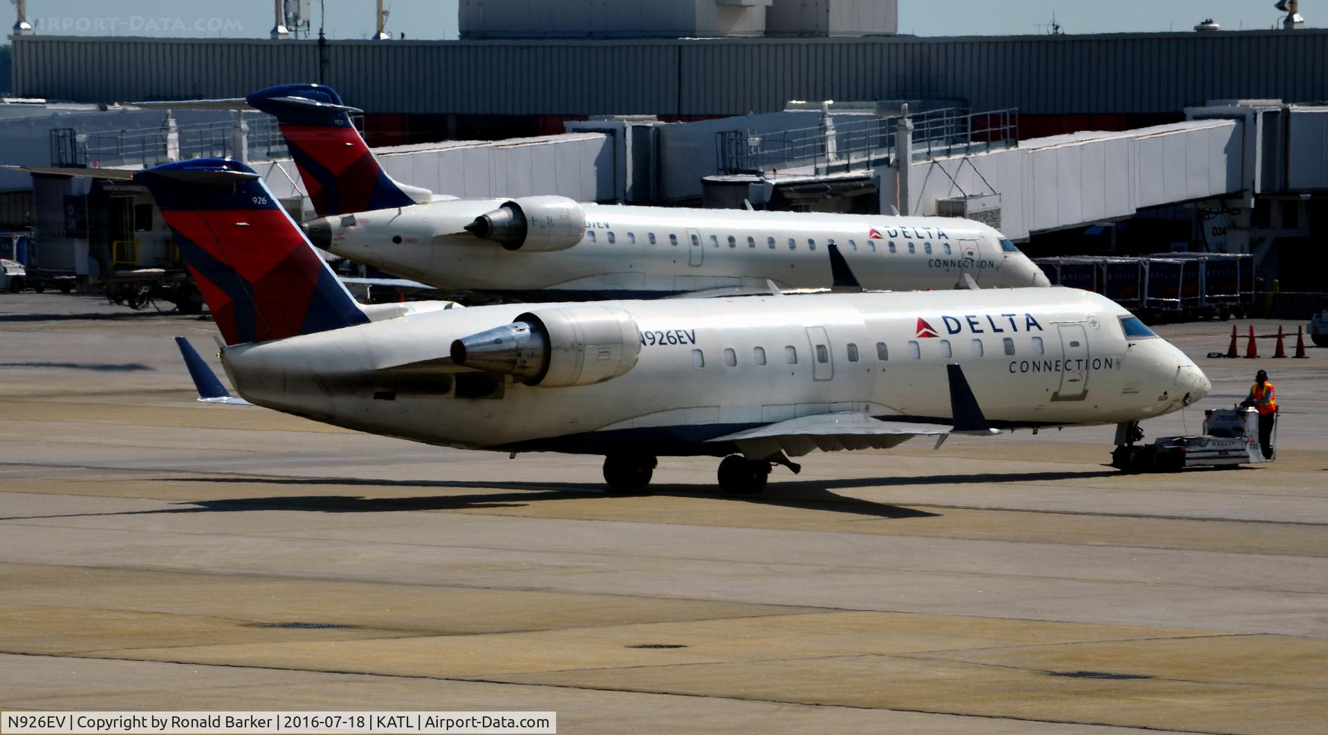 N926EV, 2003 Bombardier CRJ-200ER (CL-600-2B19) C/N 7843, Push back Atlanta