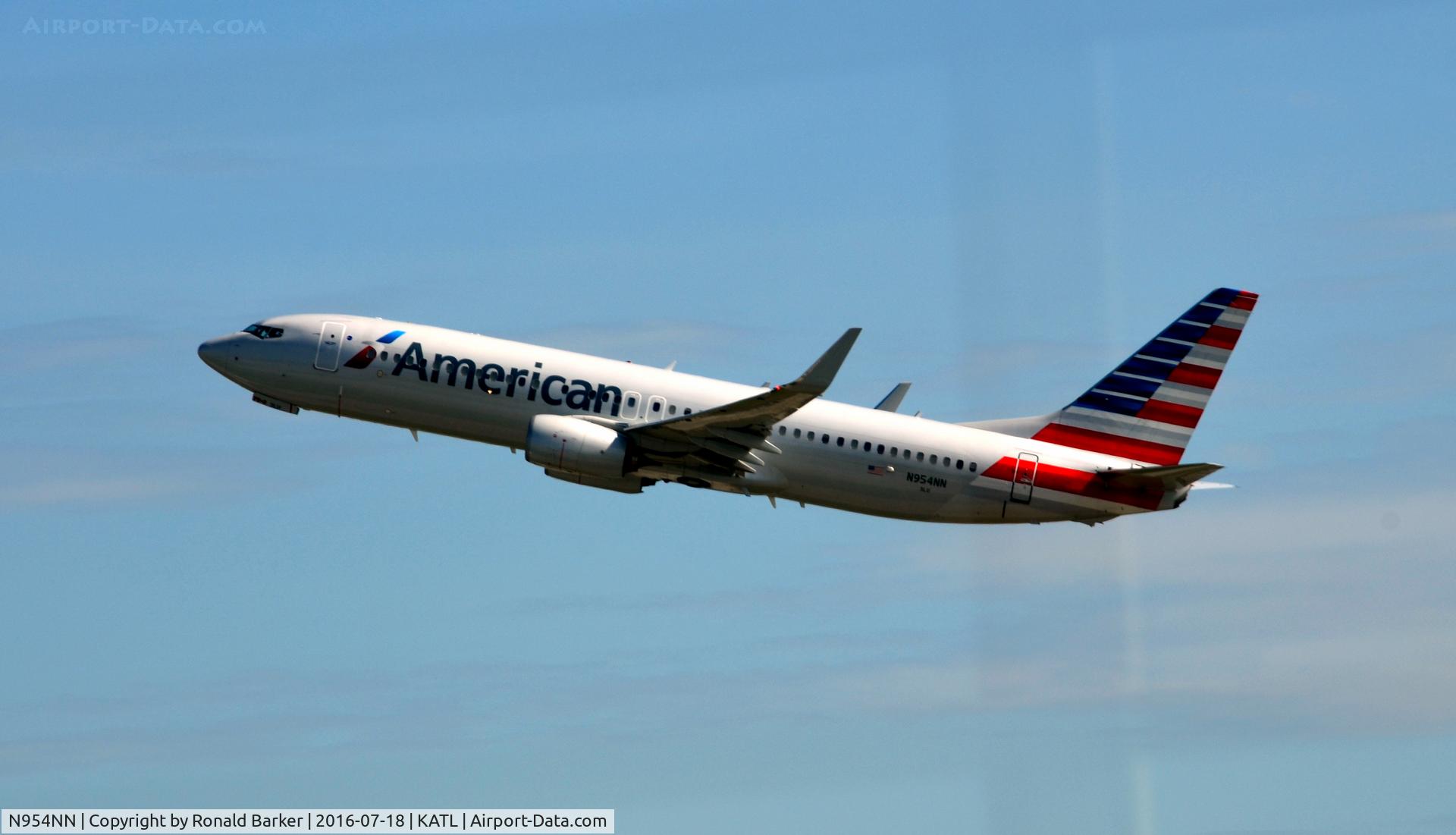 N954NN, 2014 Boeing 737-823 C/N 31197, Takeoff Atlanta