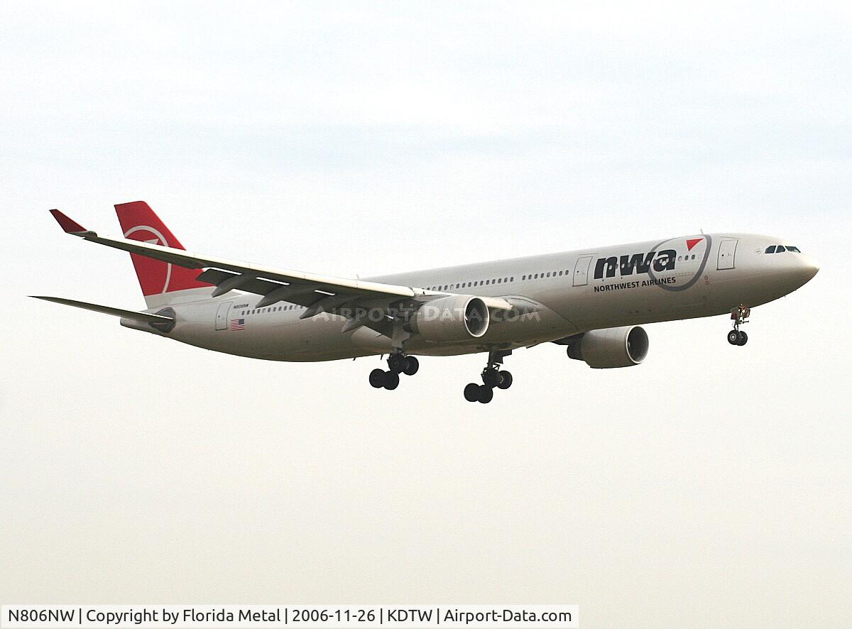 N806NW, 2004 Airbus A330-323 C/N 578, DTW spotting 2006