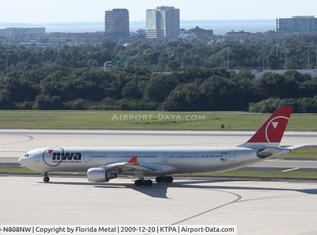 N808NW, 2004 Airbus A330-323 C/N 0591, TPA spotting 2009