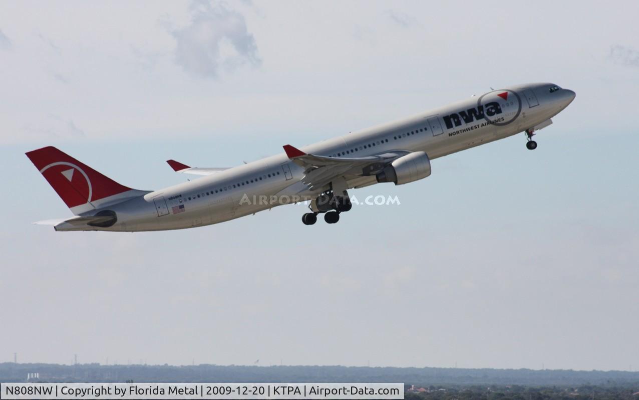 N808NW, 2004 Airbus A330-323 C/N 0591, TPA spotting 2009