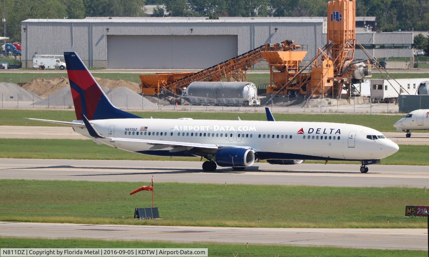 N811DZ, 2013 Boeing 737-932/ER C/N 31916, DTW spotting 2016