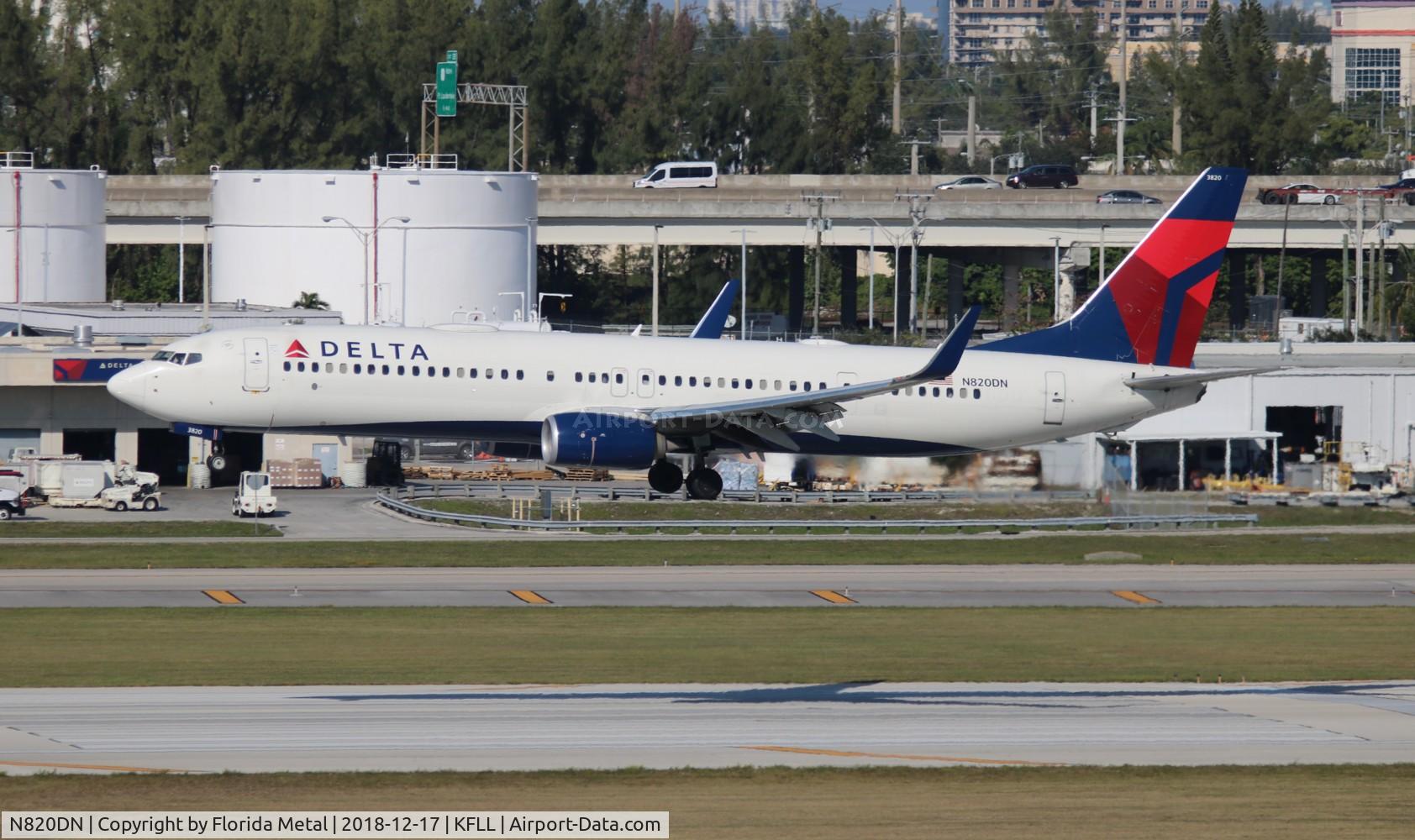 N820DN, 2014 Boeing 737-932/ER C/N 31931, FLL spotting 2018