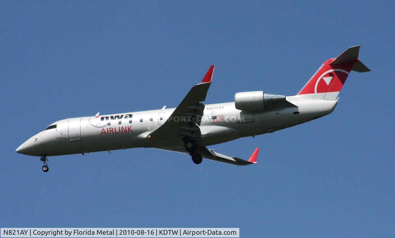 N821AY, 2005 Bombardier CRJ-200LR (CL-600-2B19) C/N 8021, DTW spotting 2010