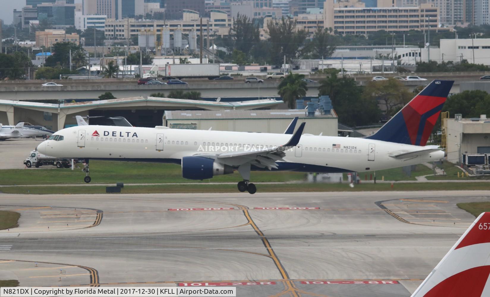 N821DX, 2004 Boeing 757-26D C/N 33961, FLL spotting 2017