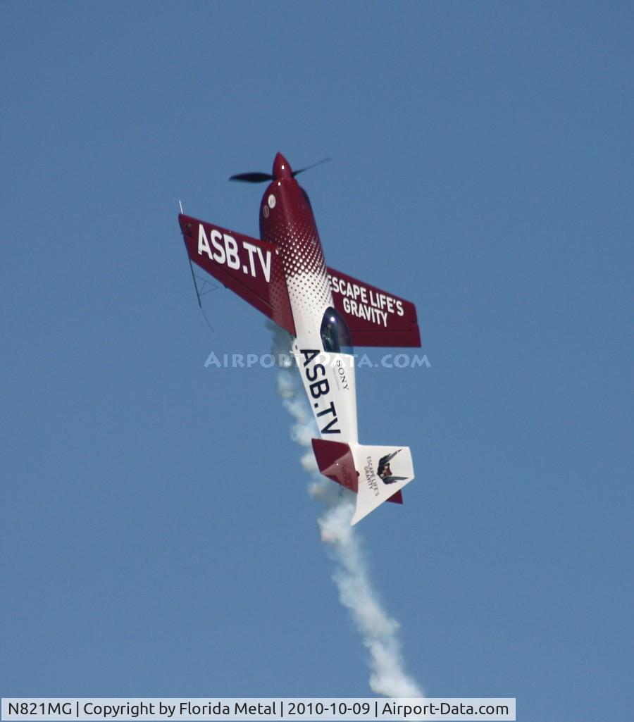 N821MG, 2009 Extra EA-300SC C/N SC010, Daytona Beach 2010