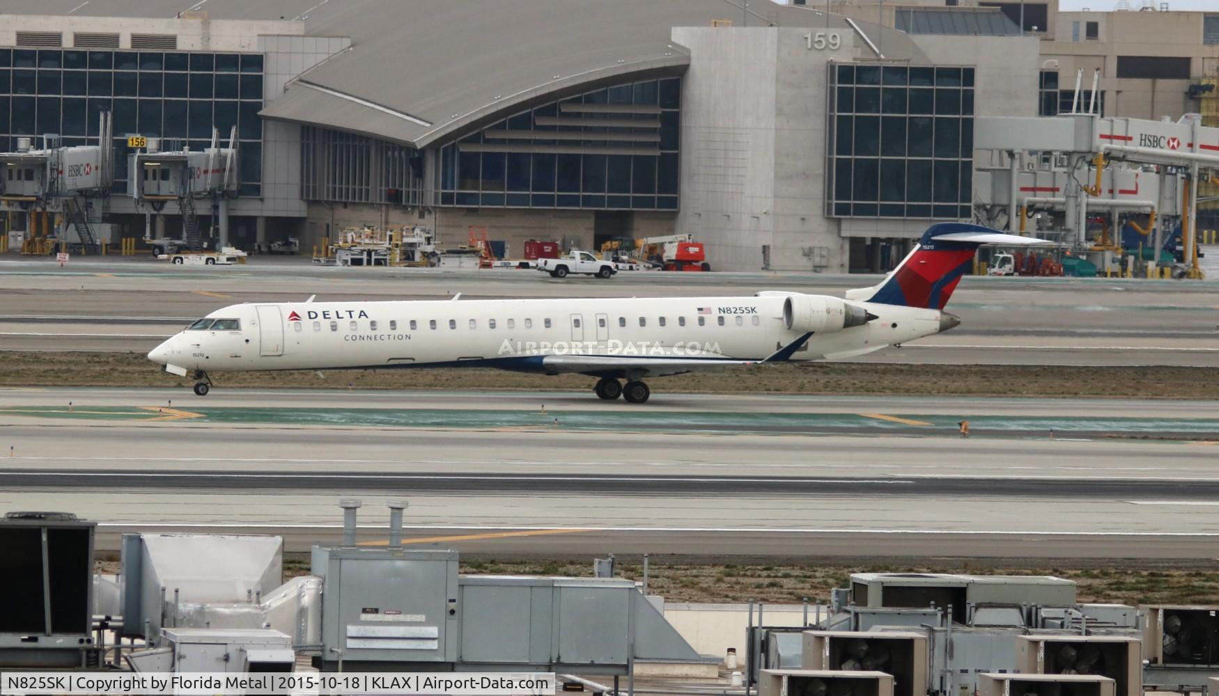 N825SK, 2008 Canadair CL-600-2D24 Regional Jet CRJ-900ER C/N 15212, LAX spotting 2015