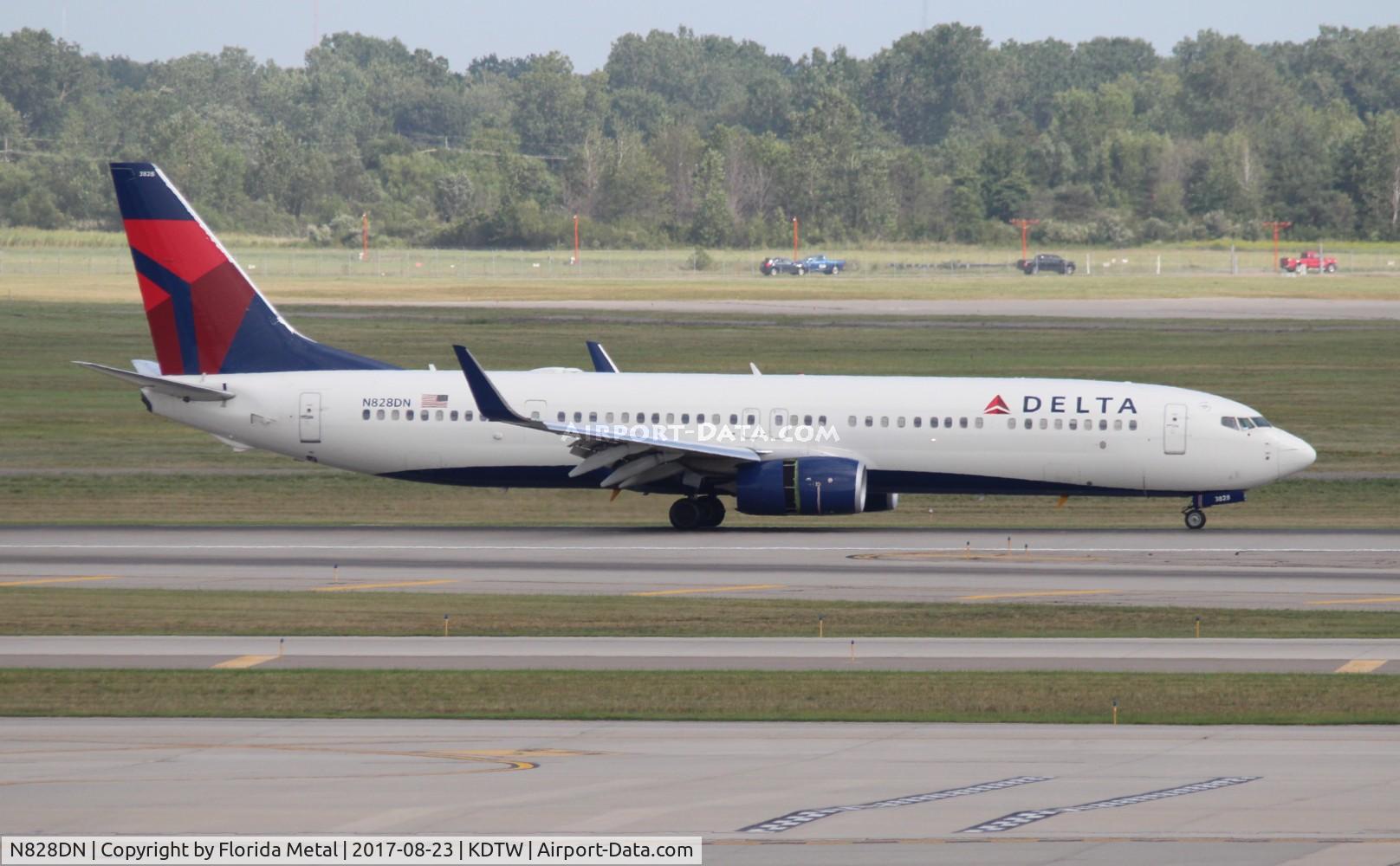 N828DN, 2014 Boeing 737-932/ER C/N 31939, DTW spotting 2017