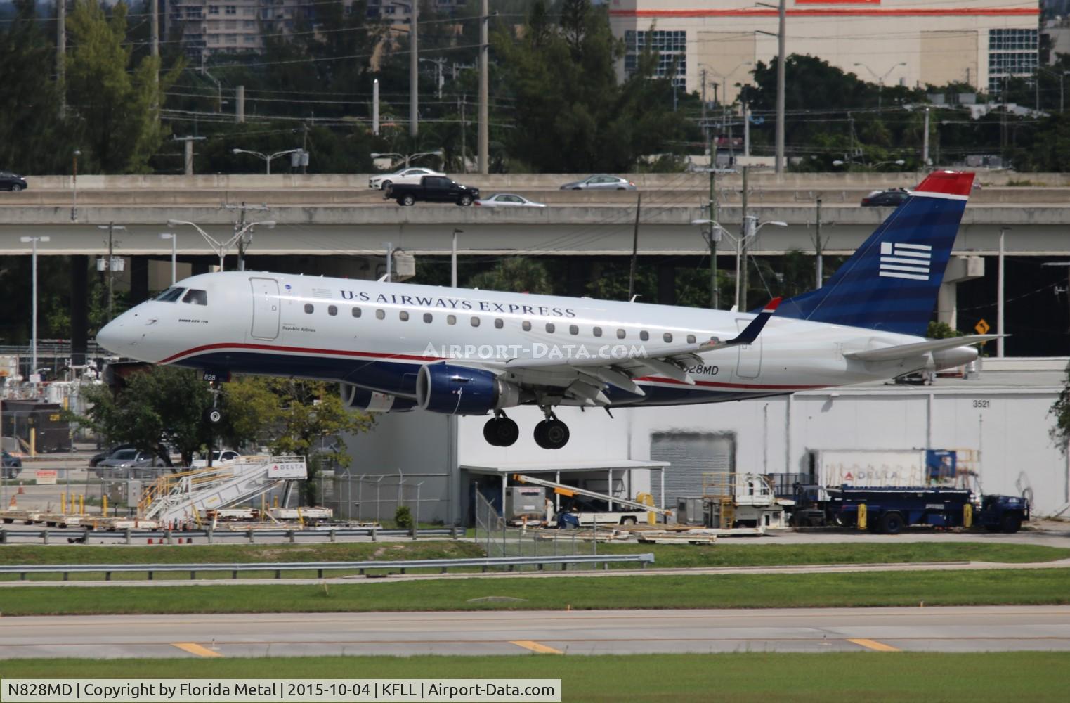 N828MD, 2005 Embraer 170SU (ERJ-170-100SU) C/N 17000048, FLL spotting 2015