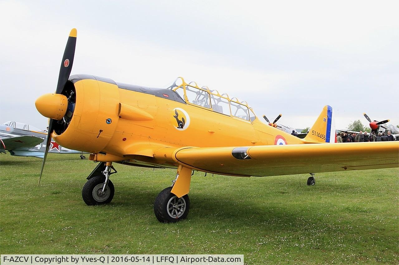 F-AZCV, 1951 North American T-6G Texan C/N 182-143, North American T-6G Texan, static display, La Ferté-Alais airfield (LFFQ) Airshow 2016