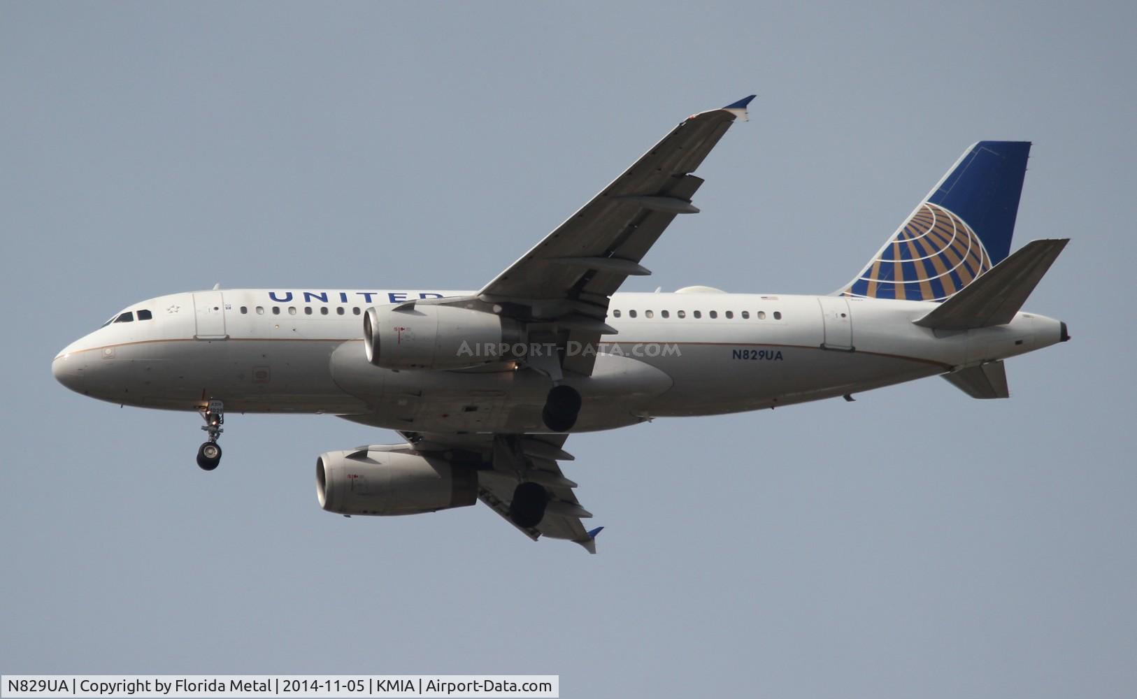 N829UA, 2000 Airbus A319-131 C/N 1211, MCO spotting 2014