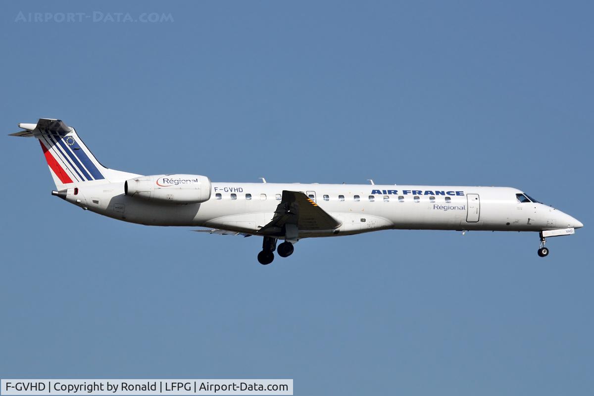 F-GVHD, 1999 Embraer ERJ-145LR (EMB-145LR) C/N 145178, at cdg
